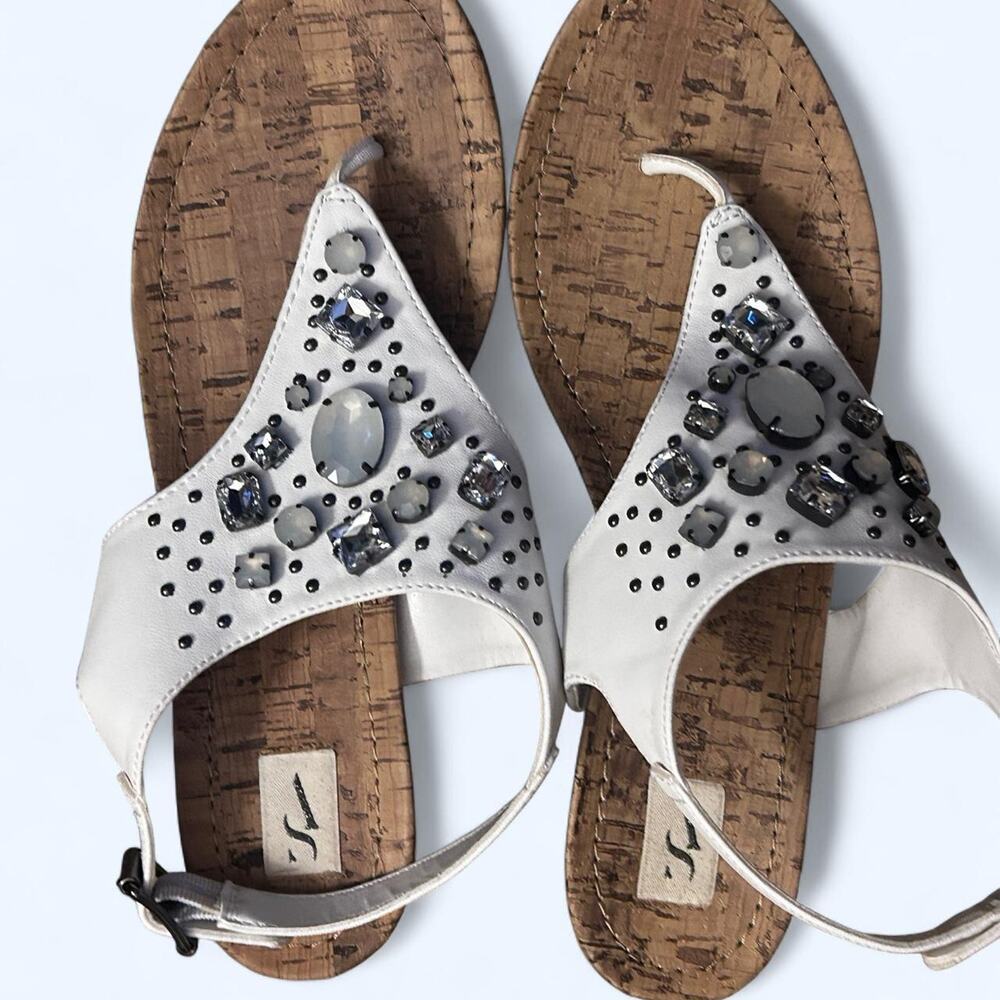 Womens beach white and silver size 9 jeweled